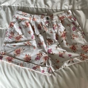 NWT American Eagle Mom shorts
